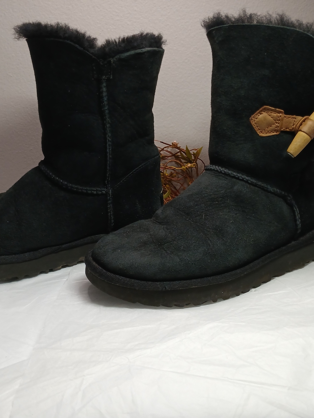 UGG Black Suede Shearling-Lined Boots Booties with Toggle Accent *Need Cleaned*